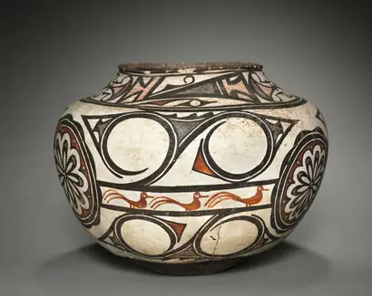 Dokumentasi museum Water Jar (Olla) with Rosettes. Nama pembuat belum tercantum pada daftar atribusi museum.