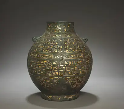 Dokumentasi museum Wine Vessel (Hu). Nama pembuat belum tercantum pada daftar atribusi museum.