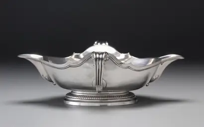 Dokumentasi museum Sauce Boat. Nicolas Duclos (1699–1755), master silversmith in 1726.