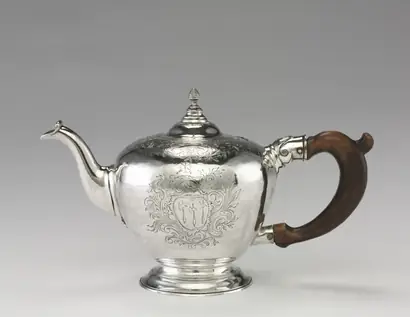 Dokumentasi museum Teapot. maker: Nathaniel Hurd (American, 1730–1778).