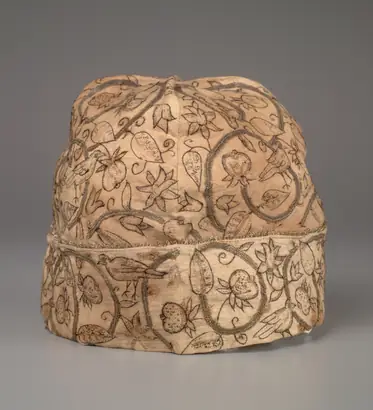 Dokumentasi museum Man's Cap. Nama pembuat belum tercantum pada daftar atribusi museum.