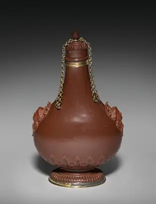 Dokumentasi museum Pilgrim Bottle. manufacturer: Meissen Porcelain Factory (German, est. c. 1710).
