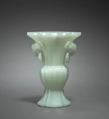 Dokumentasi museum Vase. Nama pembuat belum tercantum pada daftar atribusi museum.