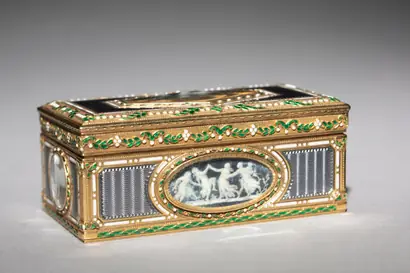 Dokumentasi museum Snuff Box (Tabatière). François Chazeray (French).