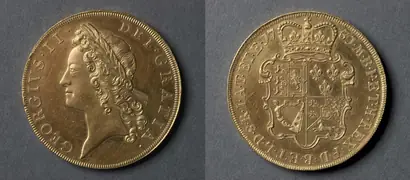 Dokumentasi museum Five Guineas: George II (obverse); Shield of Arms (reverse). Nama pembuat belum tercantum pada daftar atribusi museum.