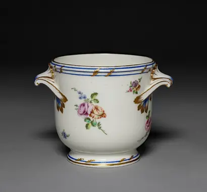 Dokumentasi museum Glass Cooler (Seau à verre ordinaire). manufacturer: Sèvres Porcelain Factory (French, est. 1756).