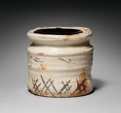 Dokumentasi museum Water Container (Mizusashi) with Riverscape. Nama pembuat belum tercantum pada daftar atribusi museum.