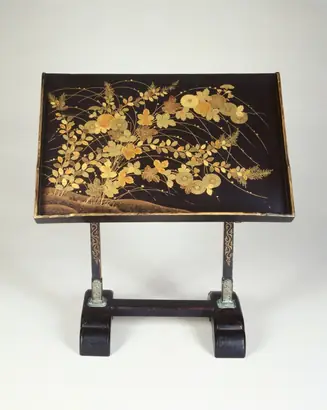 Dokumentasi museum Reading Stand with Chrysanthemums and Autumn Grasses. Nama pembuat belum tercantum pada daftar atribusi museum.