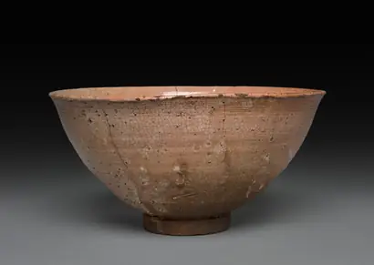 Dokumentasi museum Tea Bowl. Nama pembuat belum tercantum pada daftar atribusi museum.