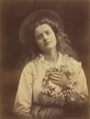 Dokumentasi museum Queen of the May. Julia Margaret Cameron (British, 1815–1879).