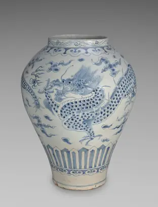 Dokumentasi museum Jar with Dragon Design. Nama pembuat belum tercantum pada daftar atribusi museum.