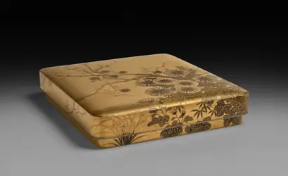 Dokumentasi museum Writing Box (Suzuribako) with Chrysanthemum and Plum. Sasaki Takayasu (Japanese, 1845–1929).