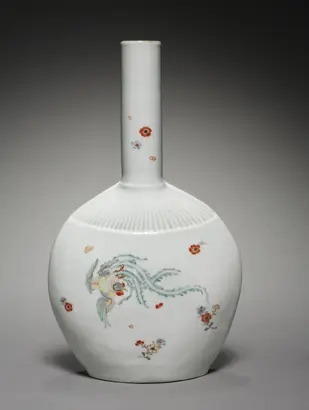 Dokumentasi museum Flask in the Shape of a Fan. Nama pembuat belum tercantum pada daftar atribusi museum.