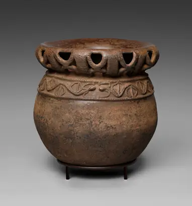 Dokumentasi museum Palm Wine Vessel (kuh mendu). Nama pembuat belum tercantum pada daftar atribusi museum.