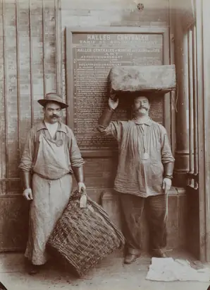 Dokumentasi museum Fish Porters. Paul Géniaux (French, 1873–1929).