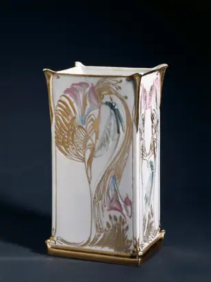 Dokumentasi museum Vase. designed by: Georges de Feure (French, 1868–1943); made by: Gérard, Dufraissex and Abbot (French).