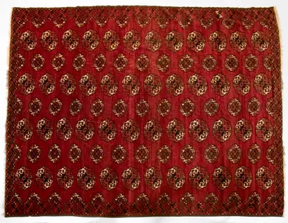 Dokumentasi museum Turkmen Main Carpet . Nama pembuat belum tercantum pada daftar atribusi museum.