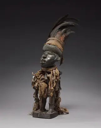 Dokumentasi museum Male Figure (Nkisi). Nama pembuat belum tercantum pada daftar atribusi museum.