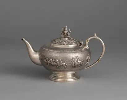 Dokumentasi museum Teapot. Nama pembuat belum tercantum pada daftar atribusi museum.