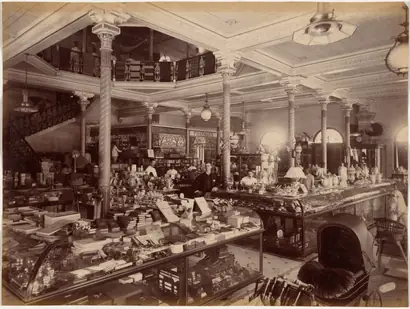 Dokumentasi museum Treacher and Co.'s Shop in the Fort, Bombay. Raja Deen Dayal (Indian, 1844–1905).