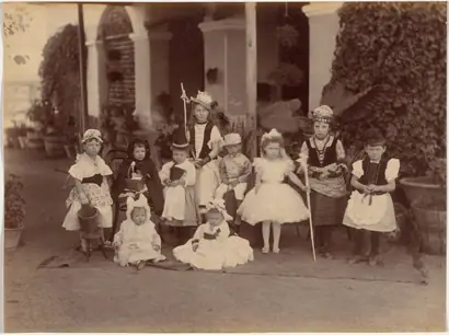 Dokumentasi museum Fancy Group of Children, Indore. Raja Deen Dayal (Indian, 1844–1905).