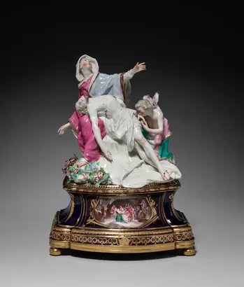 Dokumentasi museum Figure of the Pietà. sculpture: Joseph Willems (Flemish, 1715–1766); manufactured by: Chelsea Porcelain Factory (Britain, London, 1745–84).