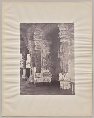 Dokumentasi museum Pudhu Mandapa of Tirumal Nayak (r. 1623–59), Minakshi Sundareshvara Temple, Madurai. Captain Linnaeus Tripe (British, 1822–1902).