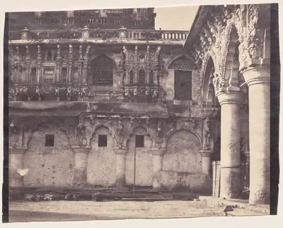 Dokumentasi museum South Façade of the Quadrangle of the Nayak Darbar Hall, Thanjavur. Captain Linnaeus Tripe (British, 1822–1902).