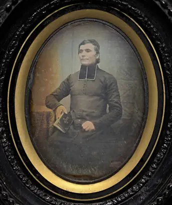Dokumentasi museum Priest, France. Nama pembuat belum tercantum pada daftar atribusi museum.