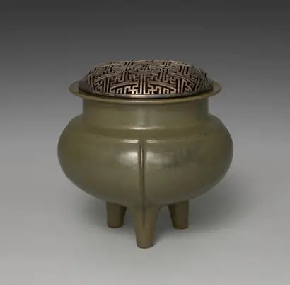 Dokumentasi museum Incense Burner. Peran menurut katalog: Seifū Yohei III (Japanese, 1851–1914).