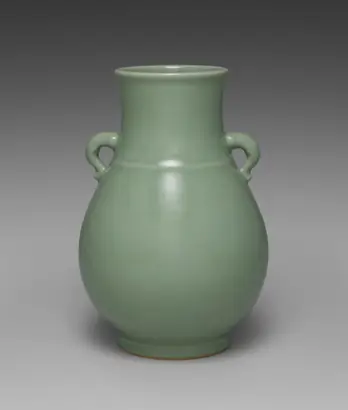 Dokumentasi museum Hu-Shaped Vase with Handles. Peran menurut katalog: Seifū Yohei IV (Japanese, 1872–1951).