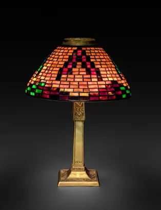 Dokumentasi museum Indian Basket Lamp . maker: Tiffany Studios (United States, New York, 1902–32).