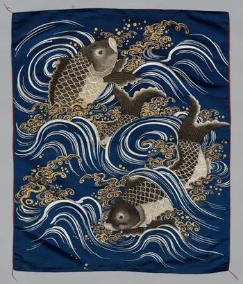 Dokumentasi museum Gift Cover (Fukusa) with Carp in Waves. Nama pembuat belum tercantum pada daftar atribusi museum.