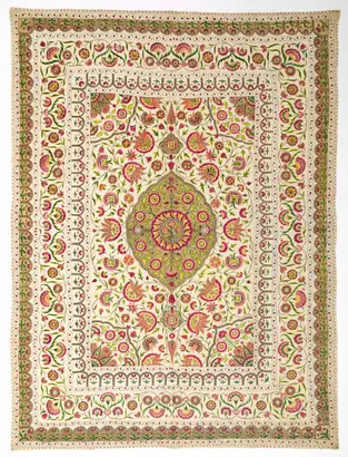 Dokumentasi museum Spread with floral medallion pattern. Nama pembuat belum tercantum pada daftar atribusi museum.