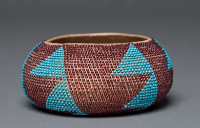 Dokumentasi museum Gift Bowl. Nama pembuat belum tercantum pada daftar atribusi museum.